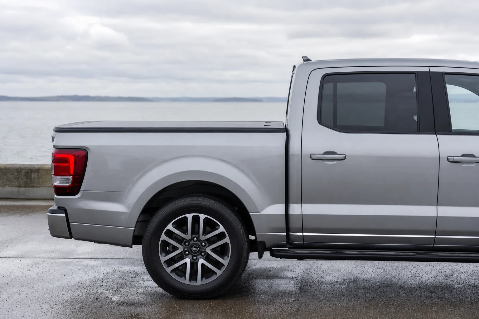 Low-profile alloy cover for Isuzu D-Max