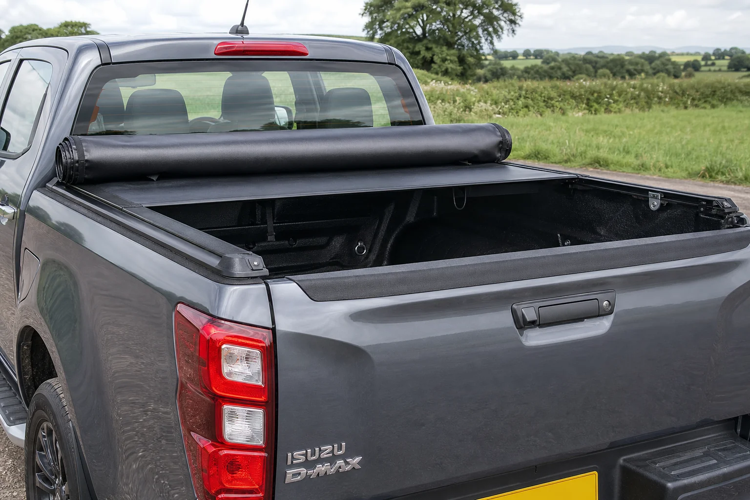 Soft roll-up cover for Isuzu D-Max